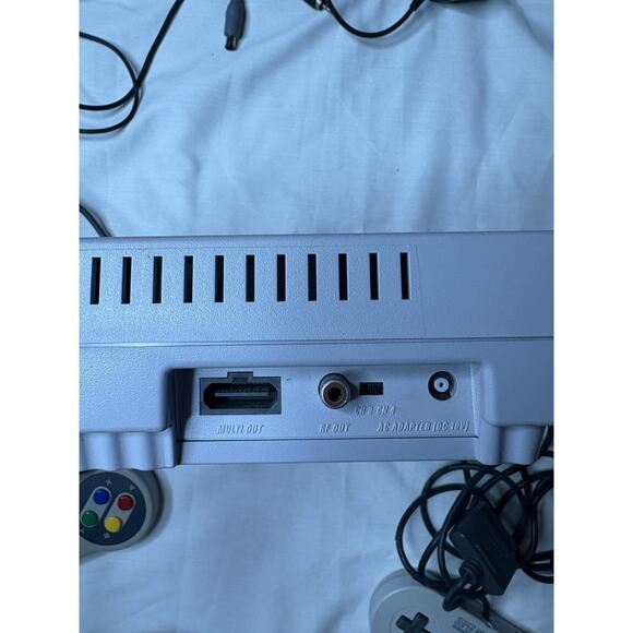 Super Nintendo Entertainment System SNES Video Game Console SNS-001 NOT TESTED - Picture 6 of 10